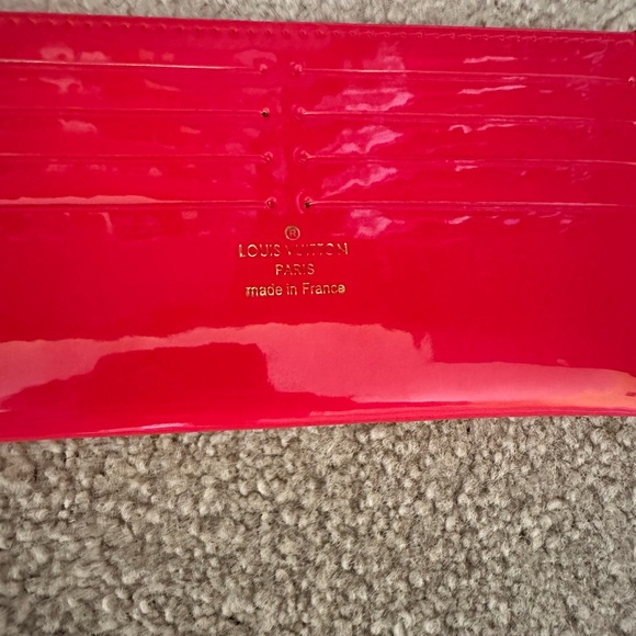 LOUIS VUITTON red wallet - Picture 2 of 4